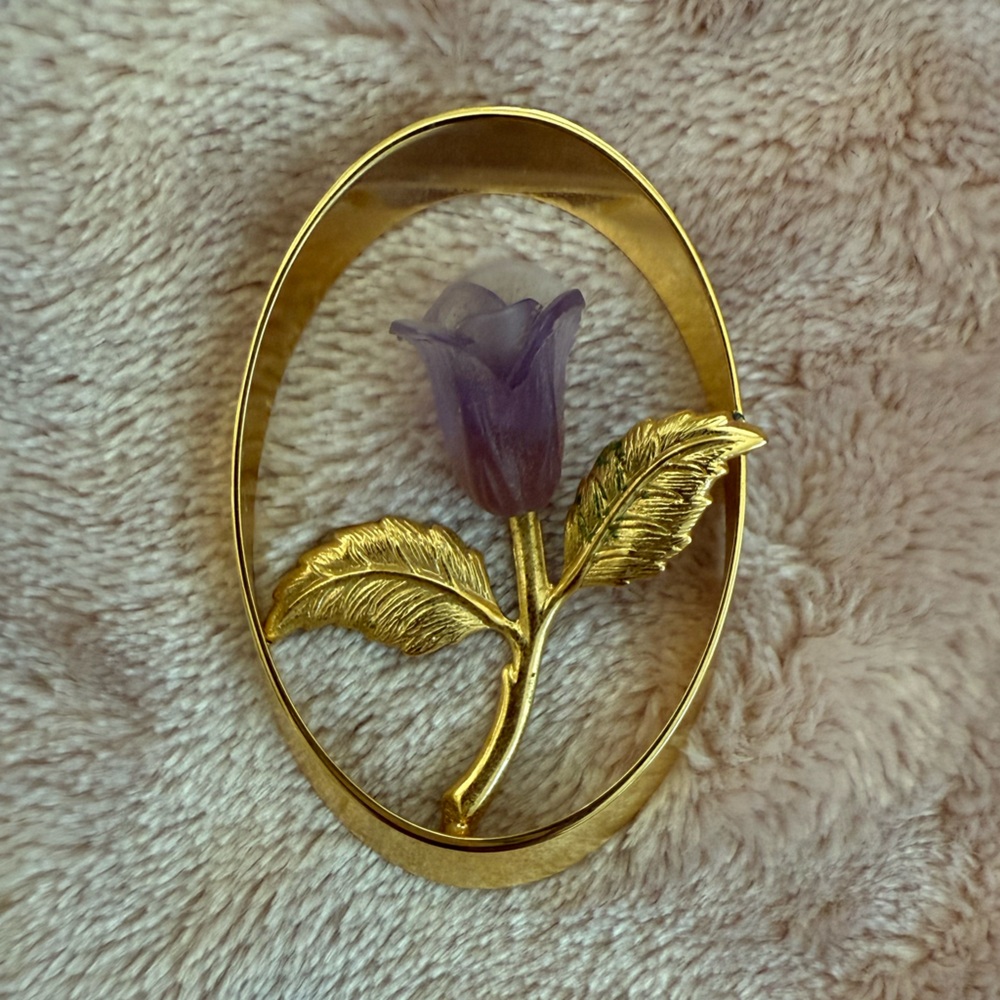 💜Vintage Purple Rose and Gold Oval Pendant Frosted Estate Lightweight